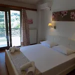 Rhodon House * העיירה סקיאתוס