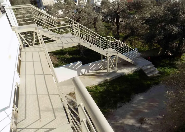 Lägenhet Rhodon House *