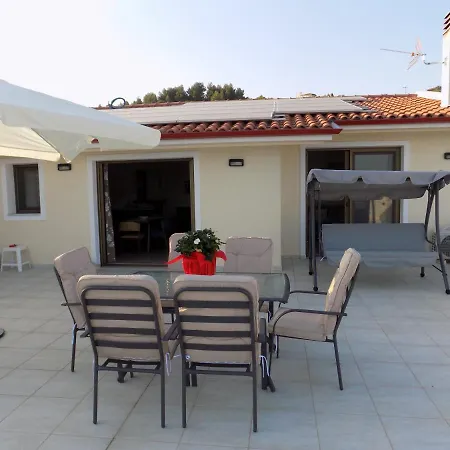 Rhodon House Apartment *