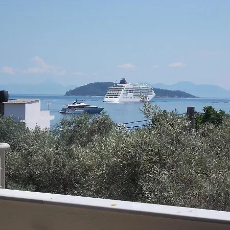 Rhodon House Apartment *