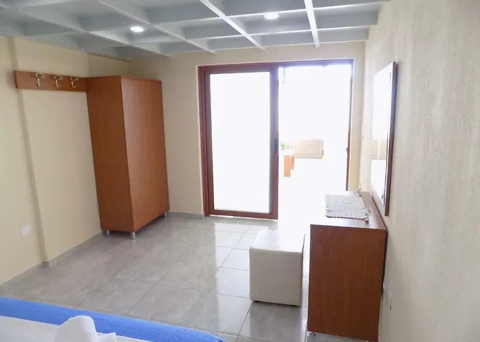 Rhodon House * 斯基亚索斯镇