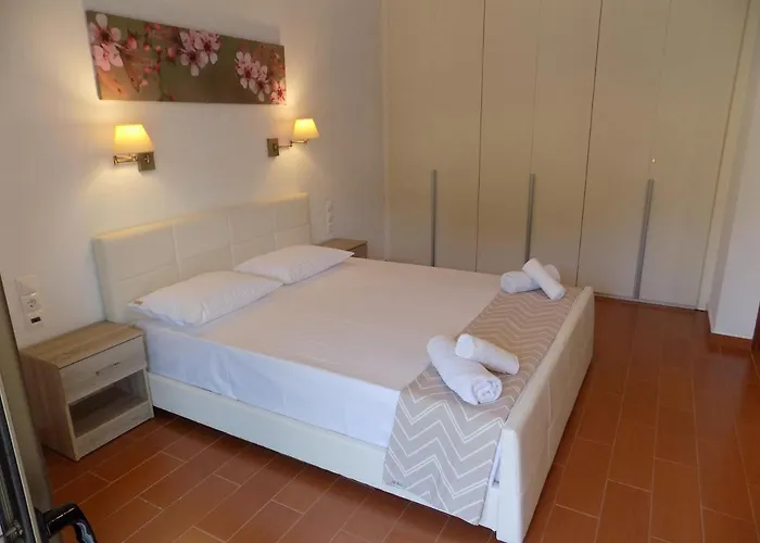 Rhodon House Skiathos Town